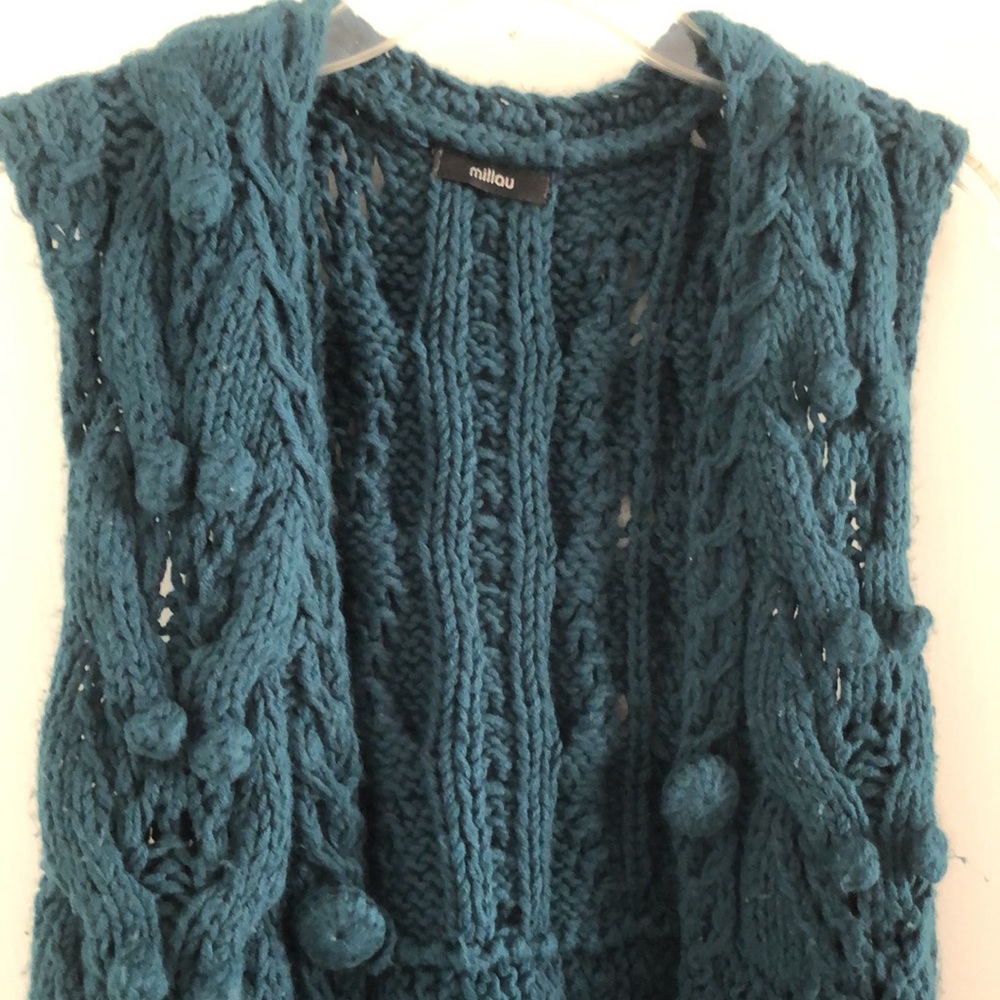 Millau Teal Cable Knit Pom-Pom Sleeveless Vest MK